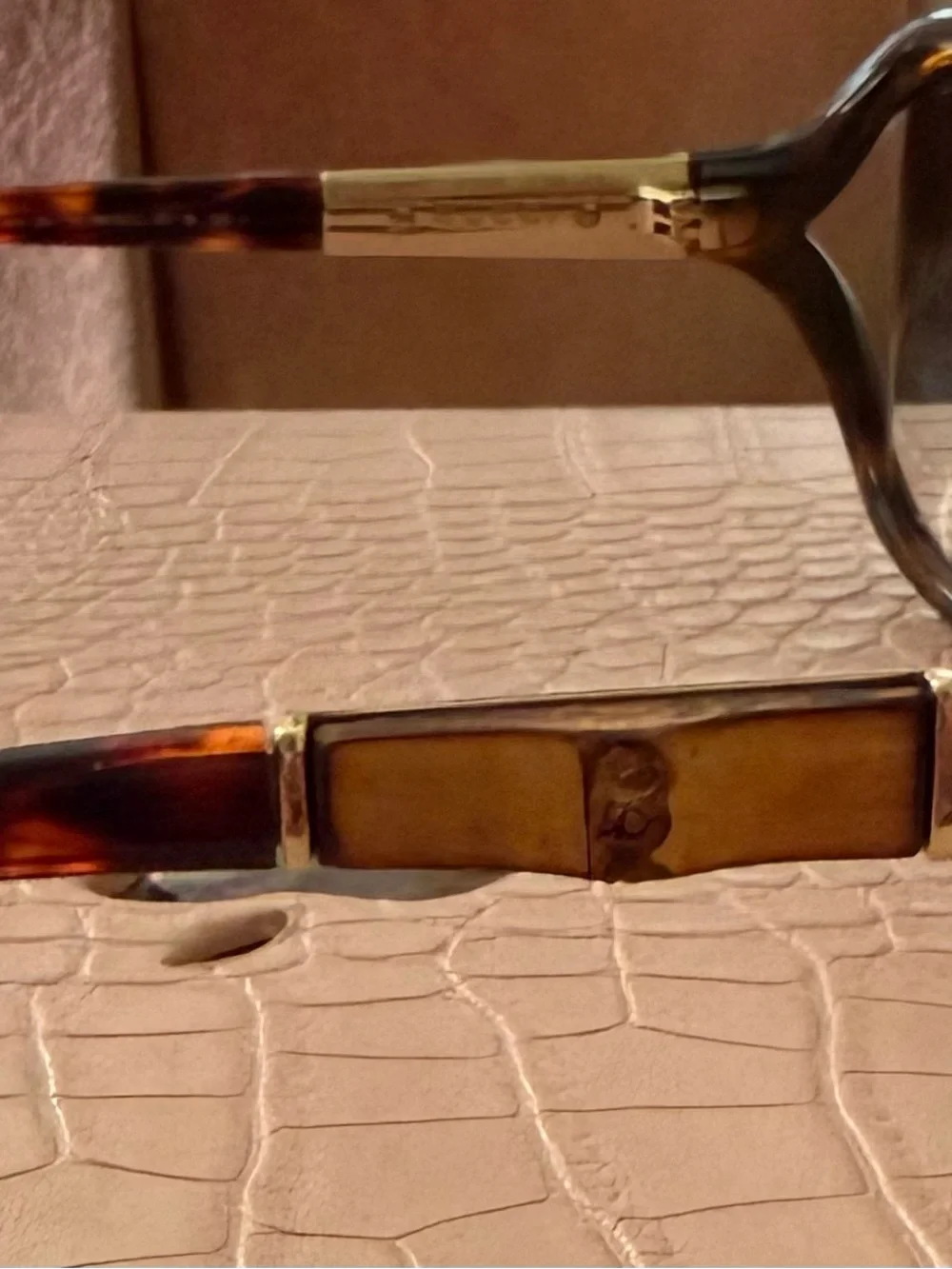 Women’s Gucci tortoise shell Gradient Sunglasses